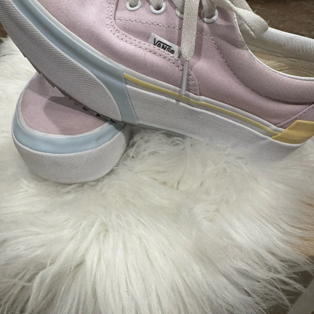 Vans platform laced Women's Pastel Sneakers - Picture 2 of 10